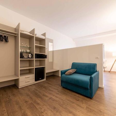 Stay Cooper L Guesthouse Zum Loewen 梅拉诺 外观 照片