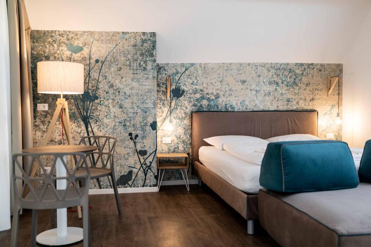 Stay Cooper L Guesthouse Zum Loewen 梅拉诺 外观 照片