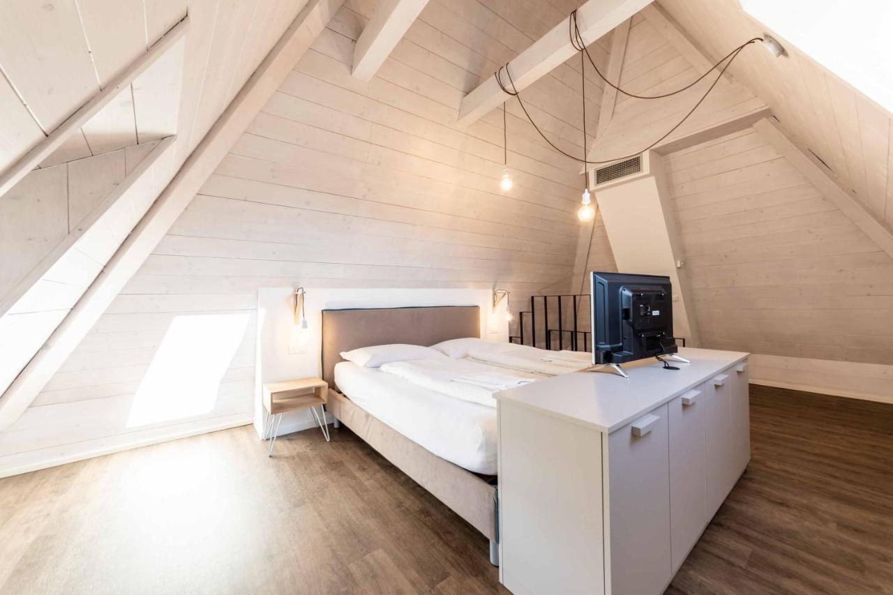 Stay Cooper L Guesthouse Zum Loewen 梅拉诺 外观 照片