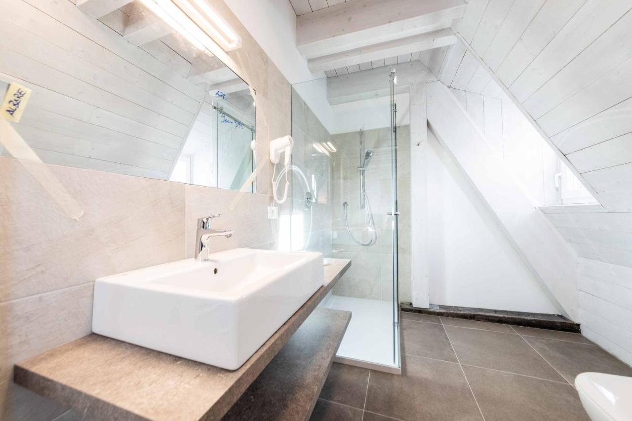 Stay Cooper L Guesthouse Zum Loewen 梅拉诺 外观 照片